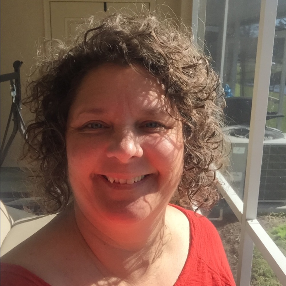 Meet your Posher, Laura